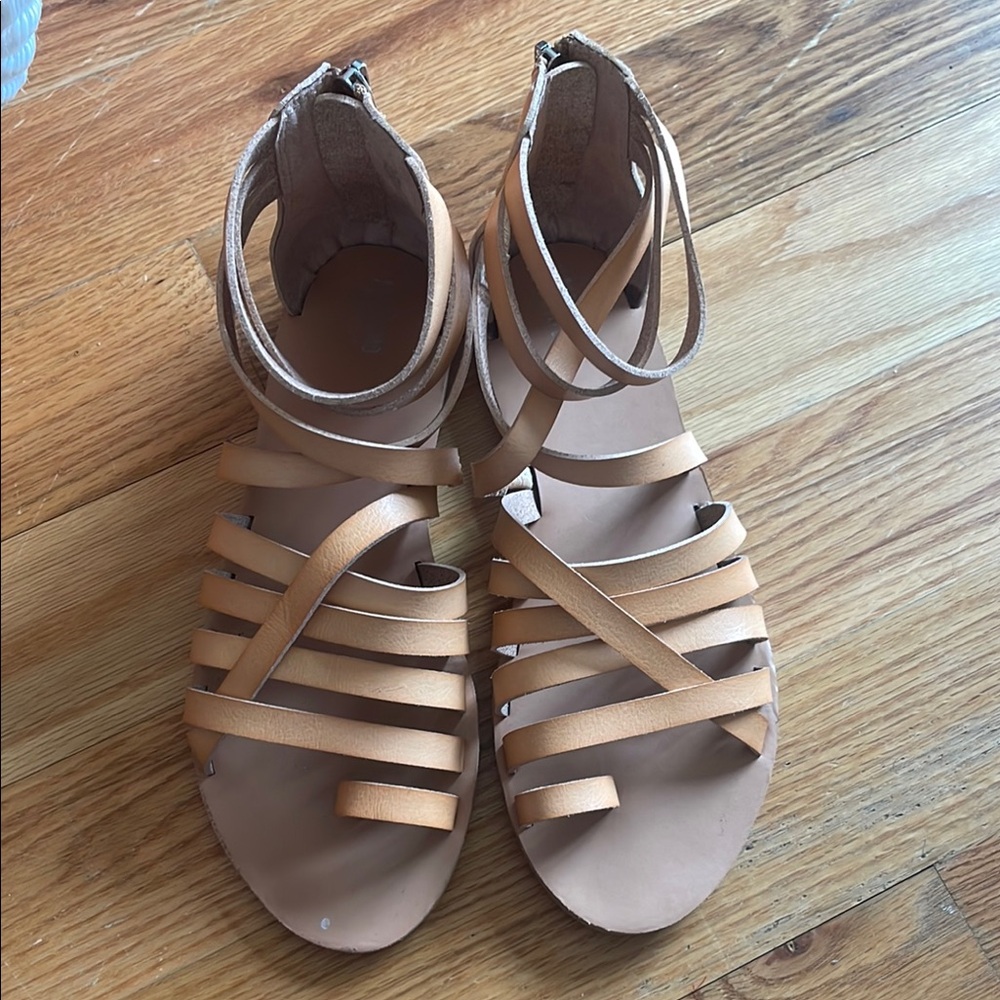 Women’s Sandals -Size 8